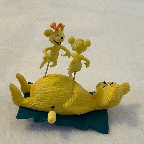 Hallmark Vintage Collectors Series Hop on Pop Keepsake Ornament - Picture 13 of 16